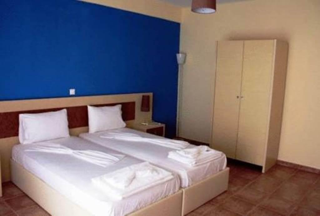 Moonbeam Hotel Potos Extérieur photo