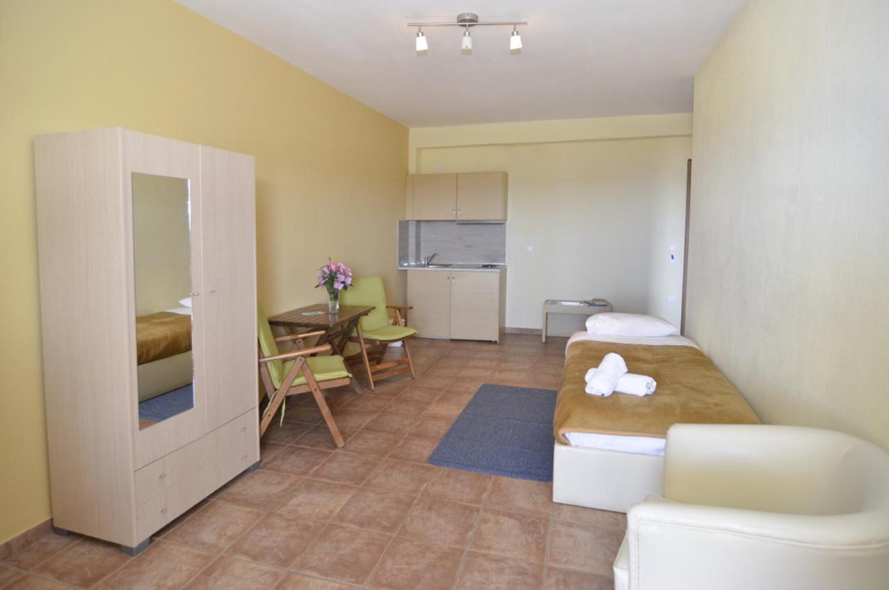 Moonbeam Hotel Potos Extérieur photo