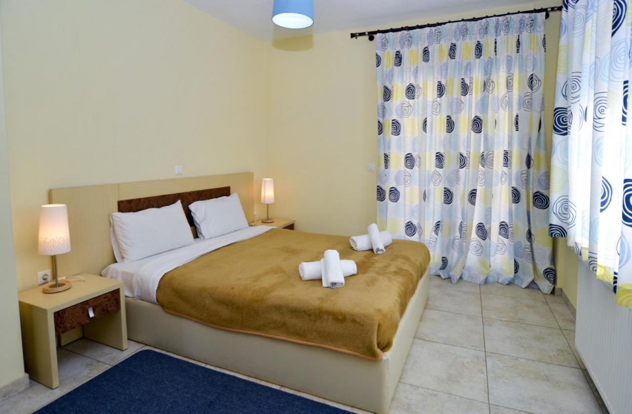 Moonbeam Hotel Potos Extérieur photo
