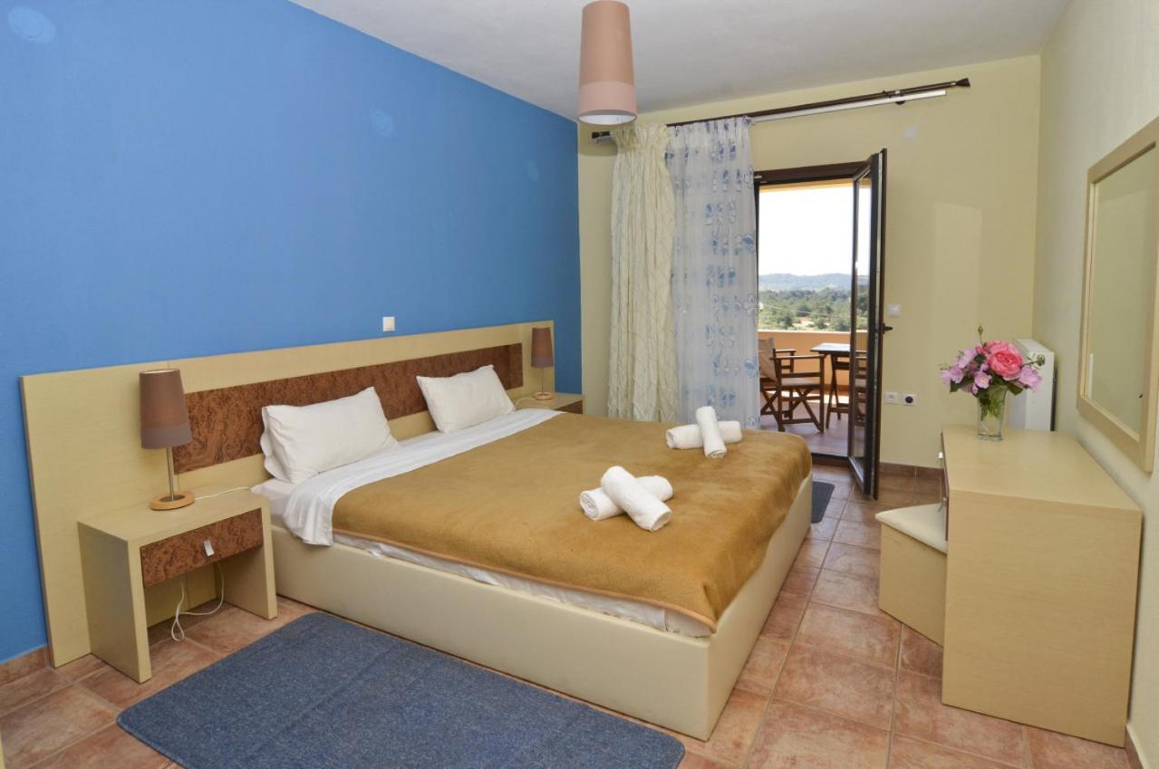 Moonbeam Hotel Potos Extérieur photo